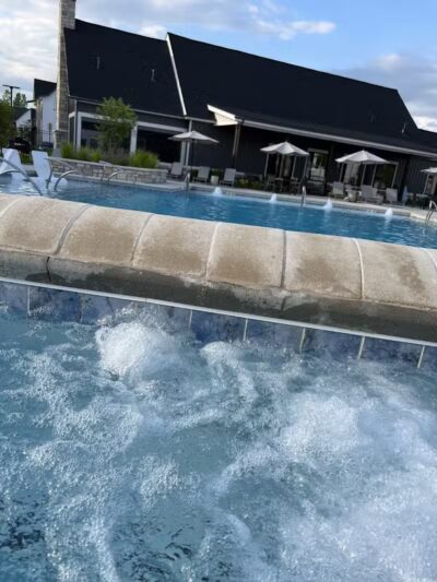 The Crossings Luxury Apartment Homes - New Hudson,