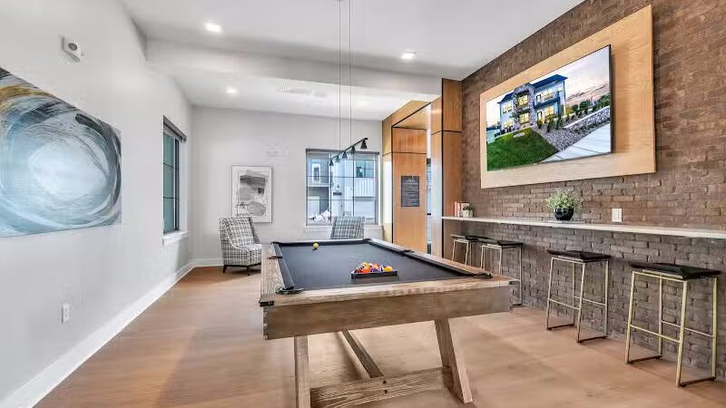 The Crossings Luxury Apartment Homes - New Hudson,