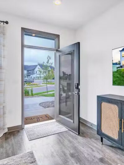 The Crossings Luxury Apartment Homes - New Hudson,