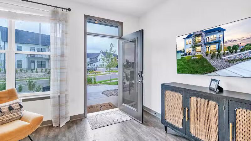 The Crossings Luxury Apartment Homes - New Hudson,