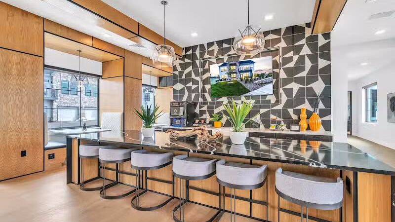 The Crossings Luxury Apartment Homes - New Hudson,