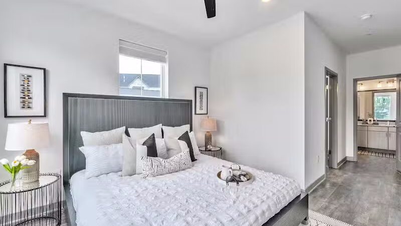 The Crossings Luxury Apartment Homes - New Hudson,