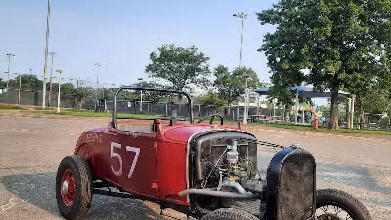 Tully Dog Park - New Hyde Park,