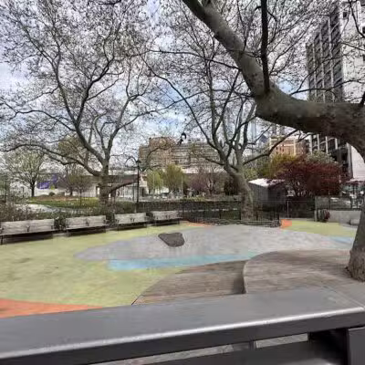 Chelsea Waterside Dog Park - New York,