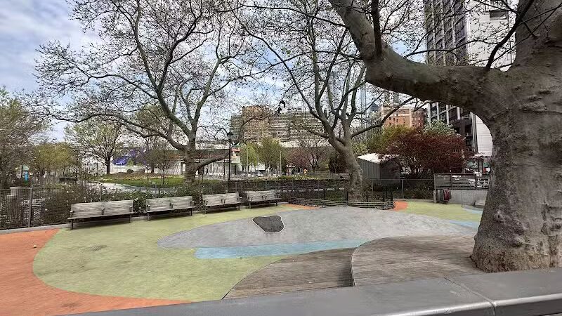 Chelsea Waterside Dog Park - New York,