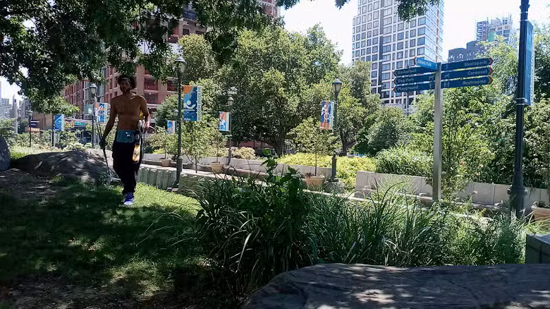 Chelsea Waterside Dog Park - New York,