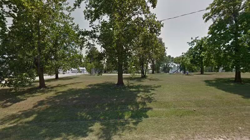Newark City Park - Newark, MO
