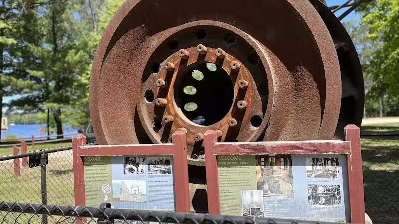 Hardy Dam Trailhead - The Dragon - Newaygo,