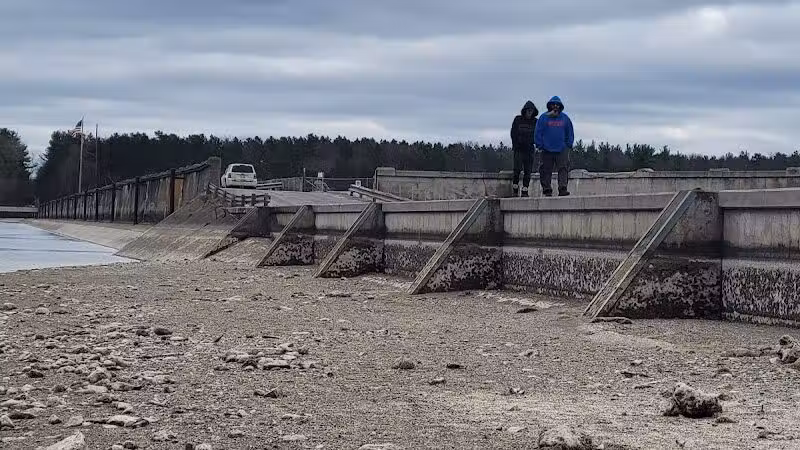 Hardy Dam Trailhead - The Dragon - Newaygo,