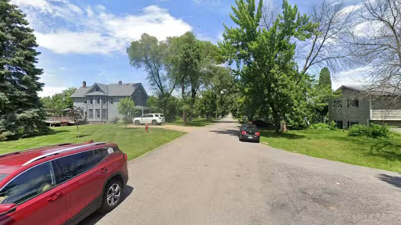 Newport off-leash dog park parking - Newport, MN
