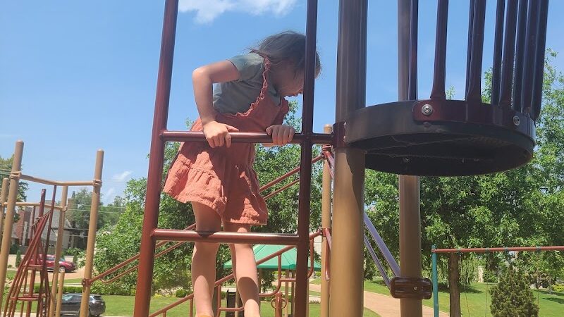 Kite Park - Nichols Hills, OK