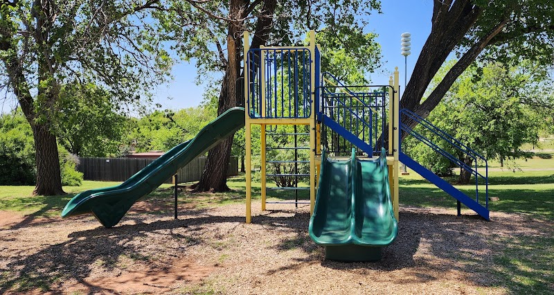 Woods Park - Nichols Hills, OK