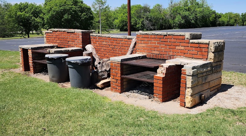 Woods Park - Nichols Hills, OK