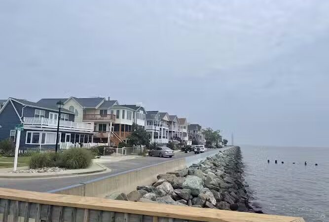 North Beach municipal parking lot - North Beach, MD