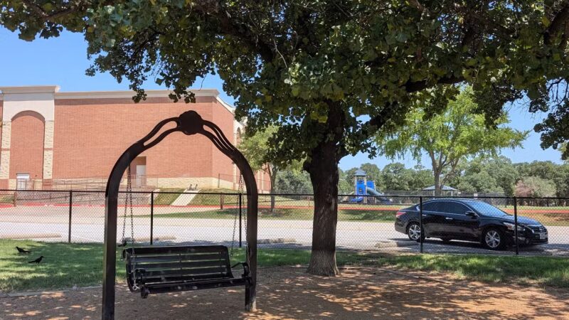 NRH Tipps Canine Hollow Dog Park - North Richland Hills, TX