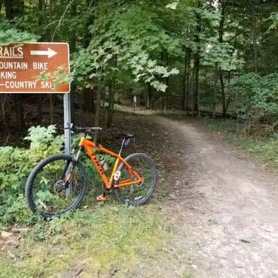 Lakeshore MTB Trailhead (North) - Novi, MI