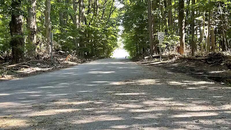 Lakeshore Trail - South Entrance (NO Parking) - Novi, MI