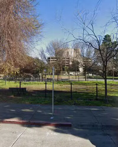 Jefferson Square dog park - Oakland, CA