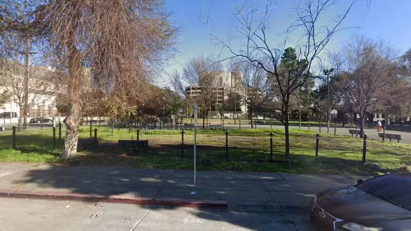 Jefferson Square dog park - Oakland, CA