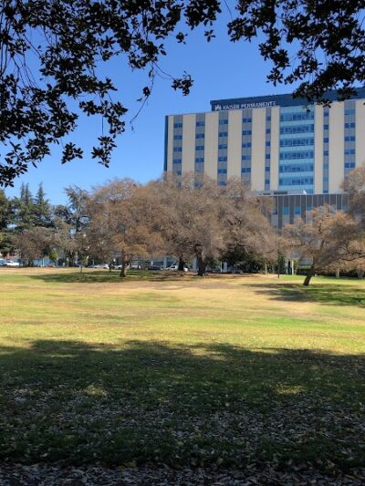 Mosswood Park Large Dog Run - Oakland, CA