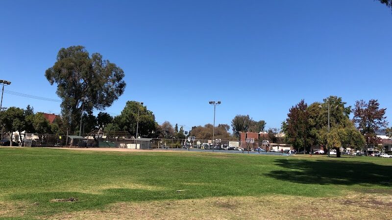 Mosswood Park Large Dog Run - Oakland, CA