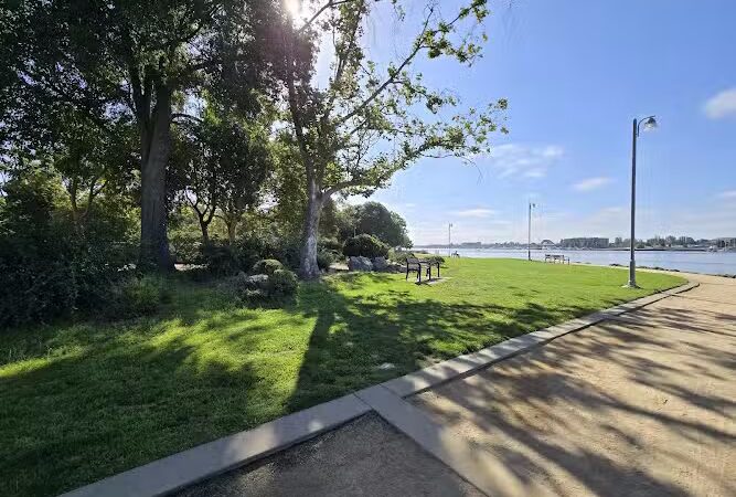 San Francisco Bay Trail - Oakland, CA
