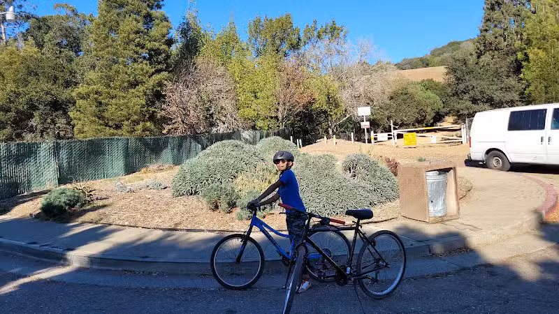 The San Leandro Trails - Oakland, CA