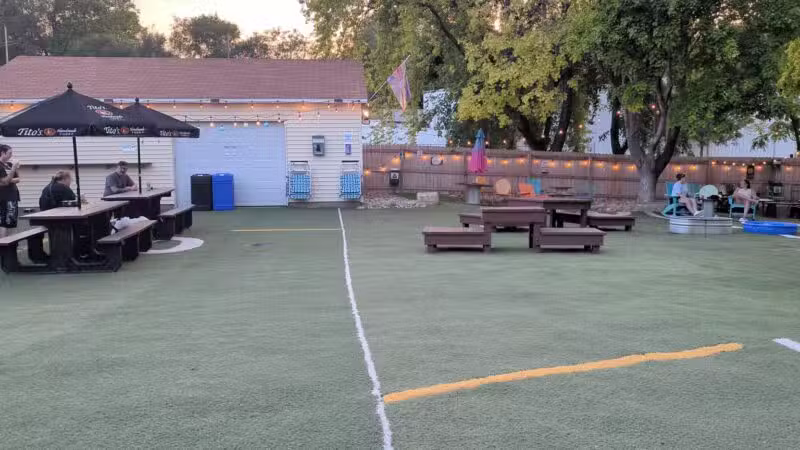 Omaha Dog Bar - Omaha, NE