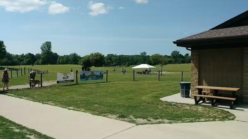 Orion Oaks Dog Park Beach - Orion Township, MI