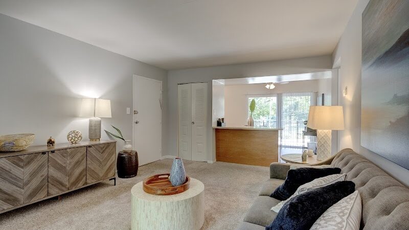 Oaks at Oxon Hill Apartments - Oxon Hill, MD