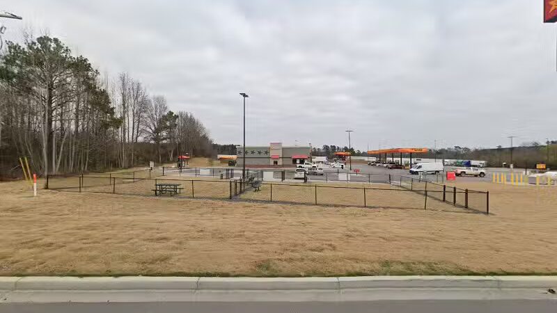 Dog Park at Love's Travel Stops - Pageland, SC