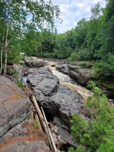 Sturgeon Falls trailhead - Pelkie,