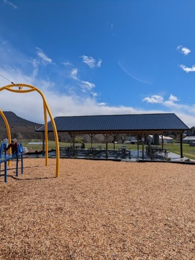 Rockingham Park at the Crossroads - Penn Laird, VA