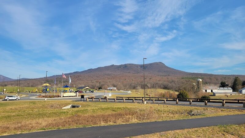 Rockingham Park at the Crossroads - Penn Laird, VA