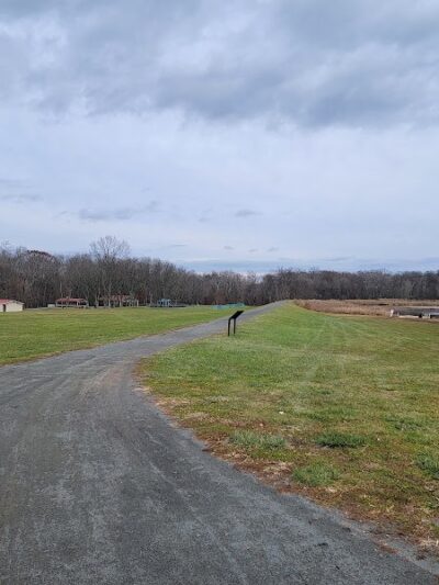 Rosedale Lake Parking Area: Lawrence Hopewell Trail - Pennington, NJ