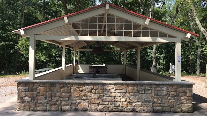 Rosedale Lake Parking Area: Lawrence Hopewell Trail - Pennington, NJ