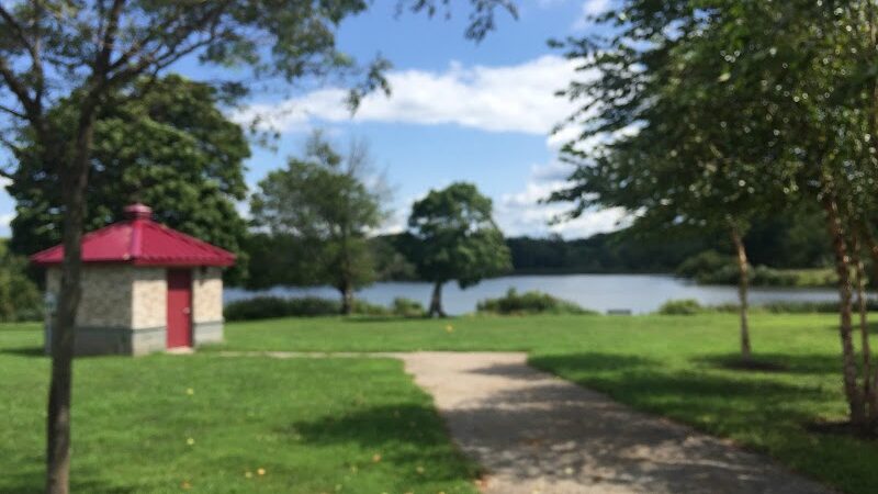 Rosedale Lake Parking Area: Lawrence Hopewell Trail - Pennington, NJ