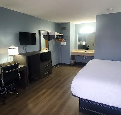 The Junction Inn - Perry, MO