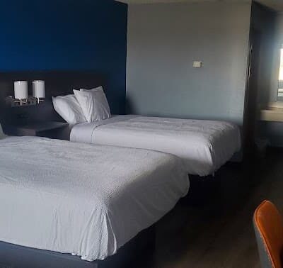 The Junction Inn - Perry, MO