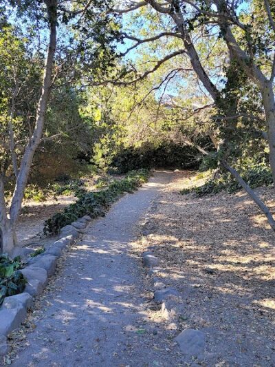 Linda Ave Dog Park - Piedmont, CA