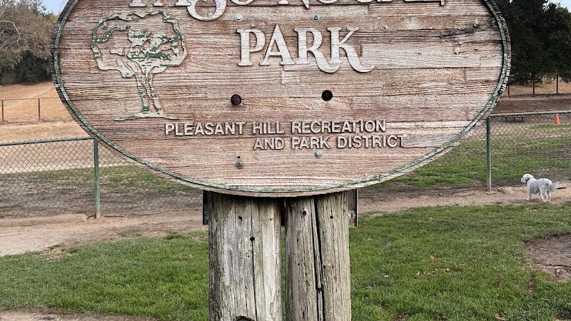 Paso Nogal Dog Park - Pleasant Hill, CA