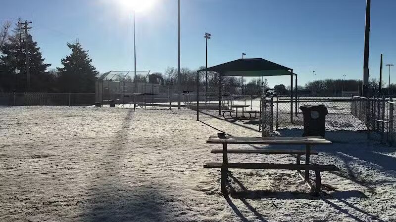 4 Paws Dog Park - Plymouth,