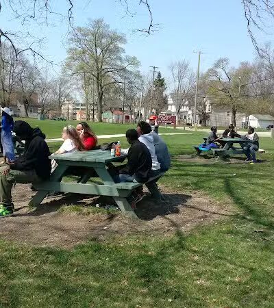 Baldwin Park - Pontiac, MI