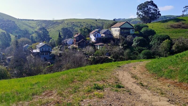 Carquinez Strait Regional Shoreline Park - Port Costa, CA