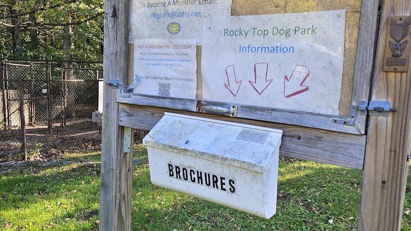 Rocky Top Dog Park (Membership req.) - Princeton, NJ