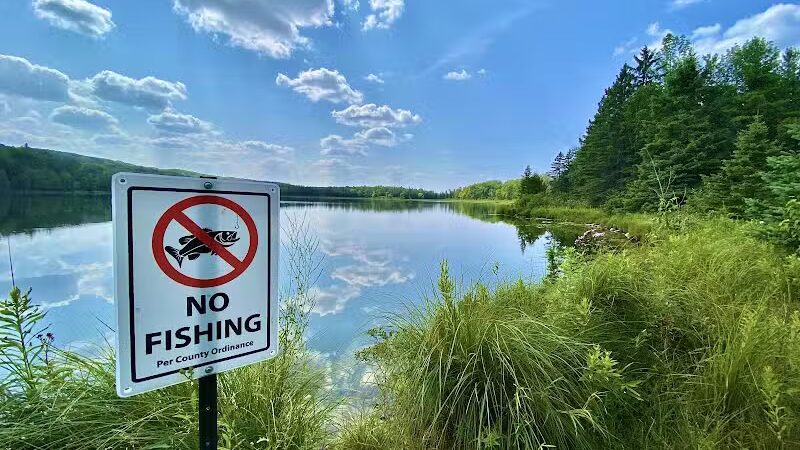 Fumee Lake Trail Head - Quinnesec,