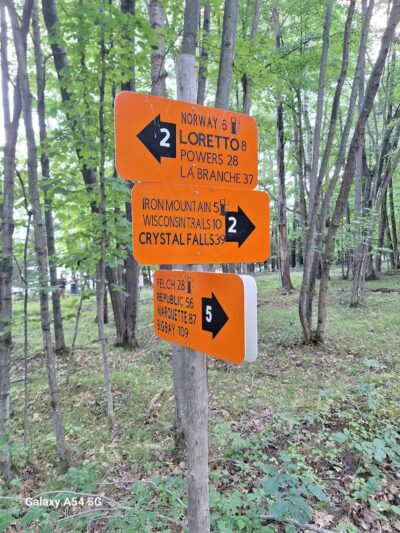 Fumee Lake Trail Head - Quinnesec,