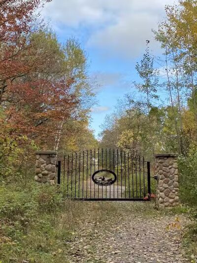 Fumee Lake Trail Head - Quinnesec,