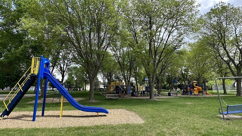 Elmwood Park - Reinbeck, IA
