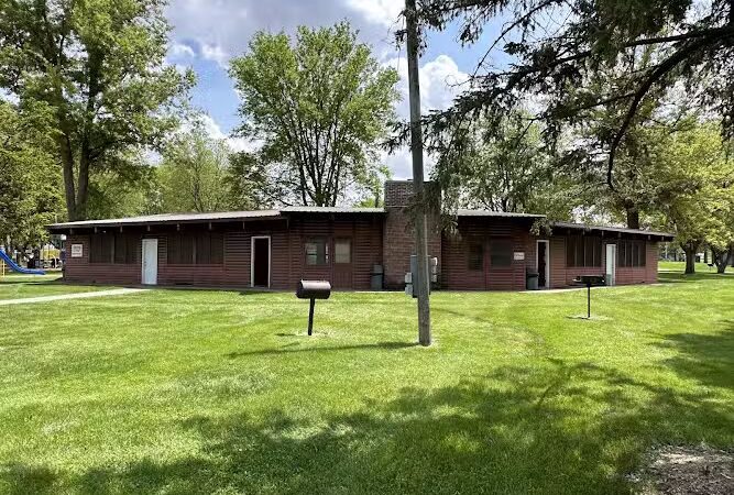 Elmwood Park - Reinbeck, IA
